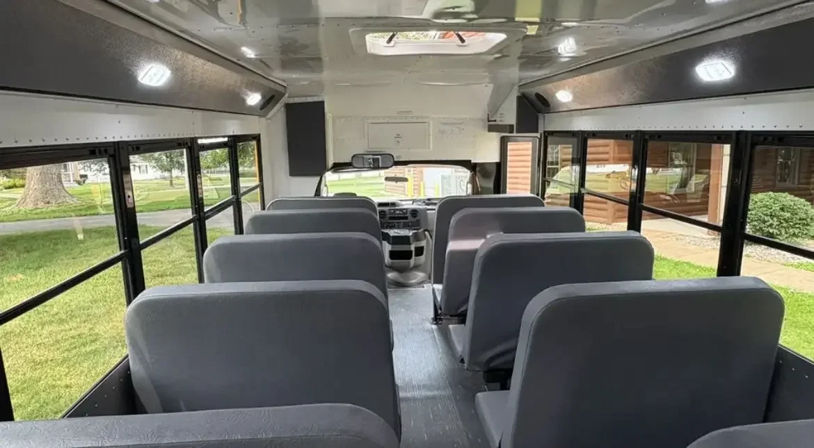 short+school+bus