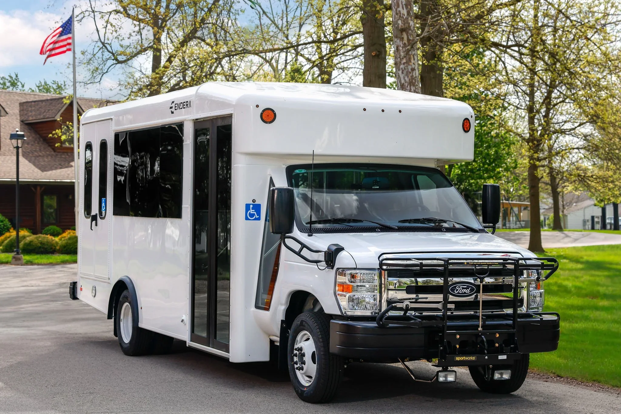 hospital+shuttle+bus